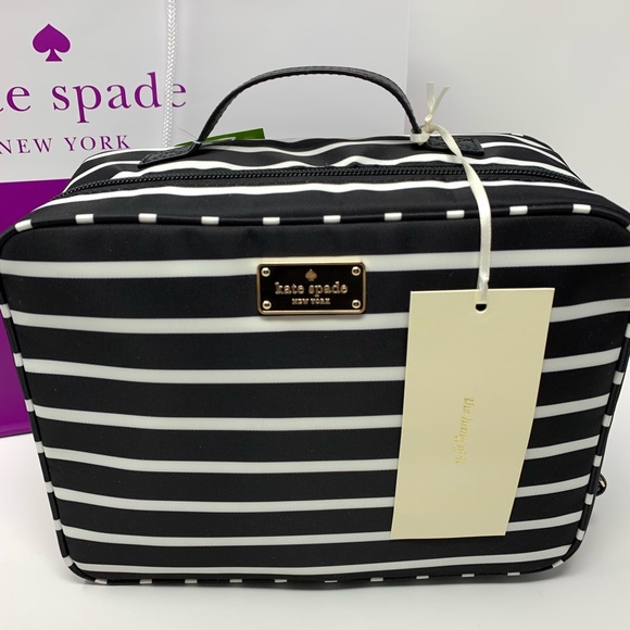 ➕Kate spade Martie cosmetic travel bag Wilson road - Picture 2 of 6